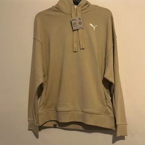 NWT PUMA HOODIE MEDIUM